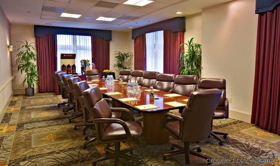 מלון Doubletree Dayton-Downtown מתקנים תמונה